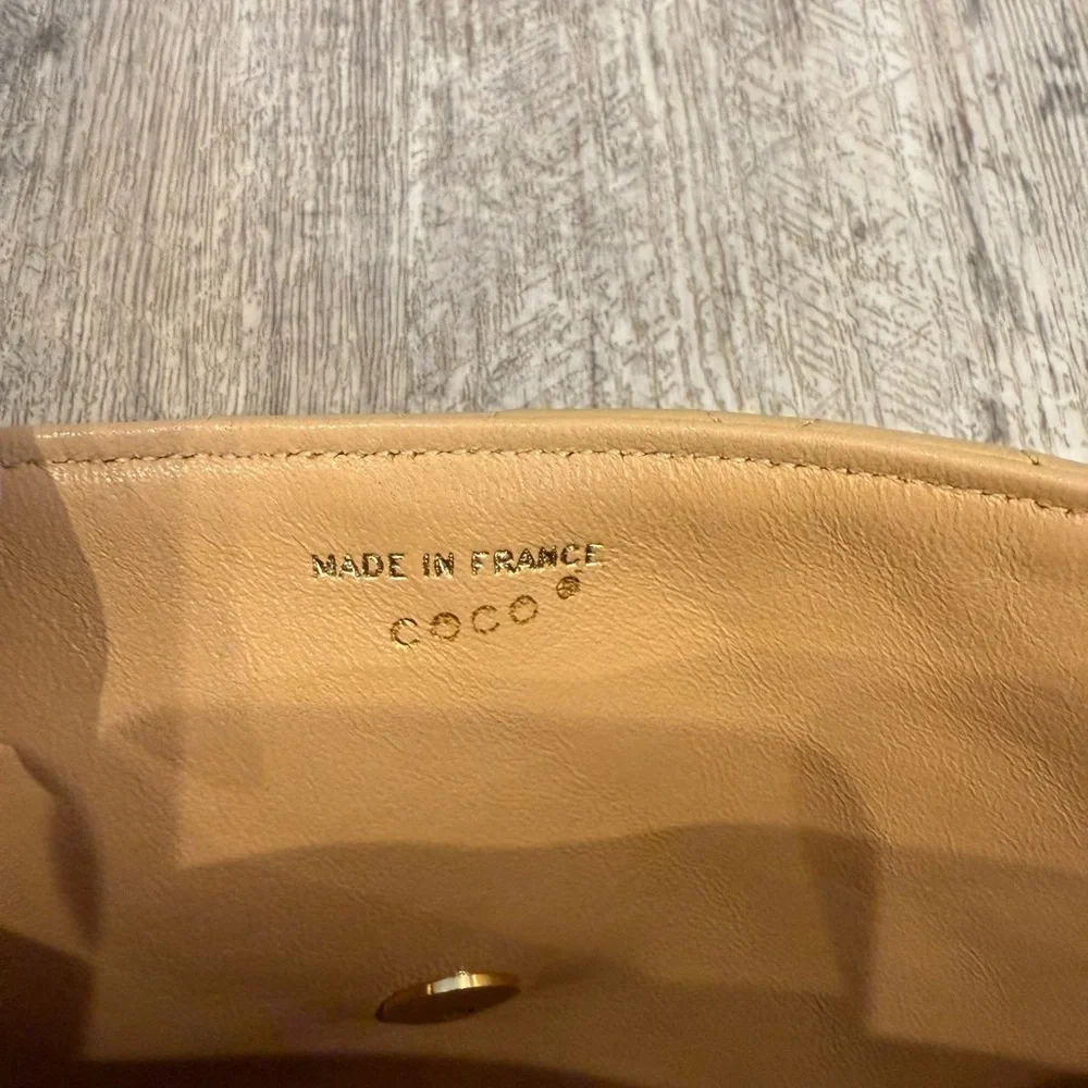 *RARE* Vintage Chanel
Flap Bag, 24krt gold plated (Coco trademark relaunch) - Picture 14 of 16